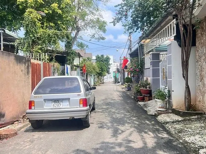 Căn Góc 2 Mặt Tiền Đường Xe Hơi Ra Vào Gần Chợ Tân Hiệp, Biên Hòa !