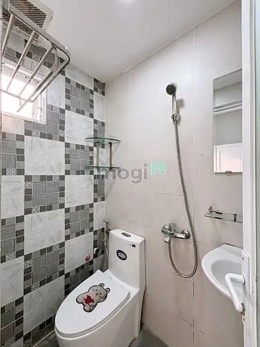 Phòng Đẹp Ban Công Mới Xây An Dương Vương Gần Lê Hồng Phong Chỉ 5 Tr