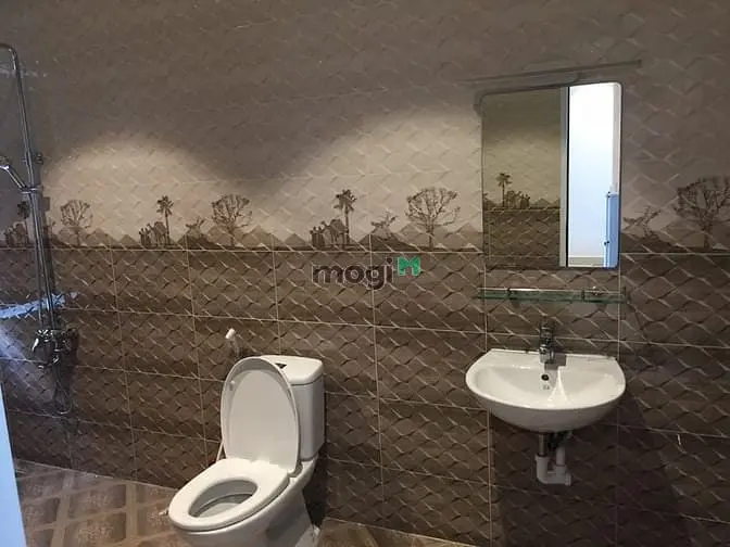 Phòng Cửa Sổ Thoáng Trường Chinh Gần Hoàng Hoa Thám New!