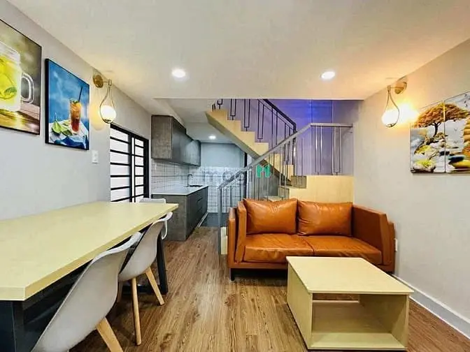 Bình Thạnh- Mặt Tiền Phó Đức Chính- Nở Hậu Tài Lộc-3 Tầng 3Pn