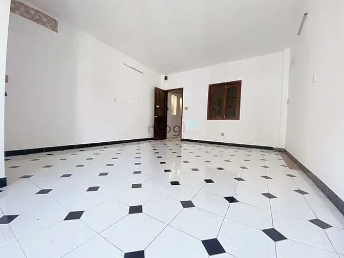 Phú Nhuận- Hẻm 8M 4 Tầng 4Pn Có Sân Thượng