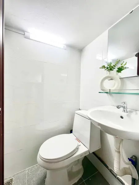 Phòng Gác Mới 100% Đầy Đủ Nội Thất Mặt Tiền Quận 4