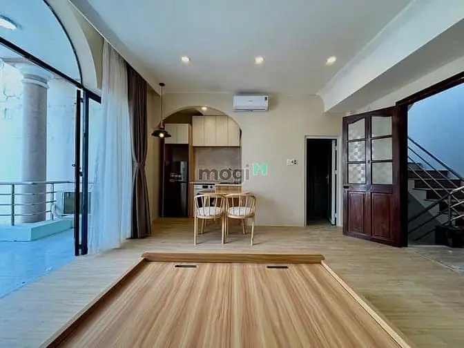 Studio Ban Công Ngay Lê Hồng Phong , Lý Thái Tổ , Full Nội Thất .