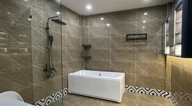 20 M Ô Tô - Hoàng Đạo Thành, Cạnh Chung Cư Five Star, 40M2, Trước Nhà 4M, 12 Tỷ.