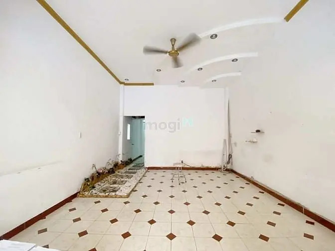 Phú Nhuận- Hẻm 8M 4 Tầng 4Pn Có Sân Thượng