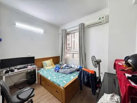 Chung Cư Võ Thị Sáu, Q3, 97M2, 2Pn, 2Wc, Nội Thất Mới, 12Tr/Th.