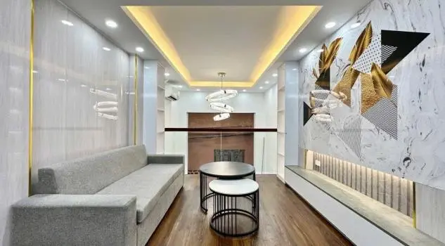 Nhà Đẹp – Dân Xây, Khương Trung – Gần Đầm Hồng, Ô Tô Gần, 30M2, 5T, 7.95 Tỷ.