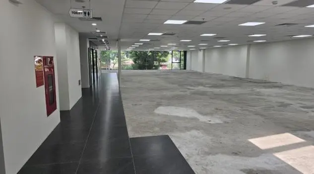 Siêu Phẩm Lạc Long Quân – Tòa Văn Phòng 8 Tầng, 1 Hầm – Vị Trí Vàng