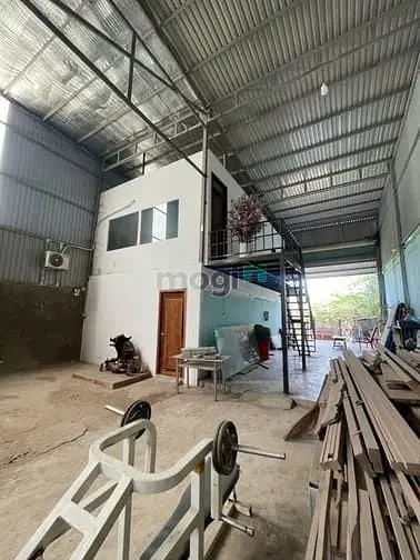 Cho Thuê Kho Mt Tx52 Đường Xe Container Dt: 10*50 Tổng 500M2 Giá 35Tr