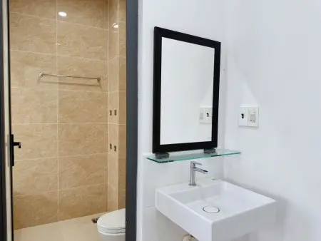 Cho Thuê Phòng Có Ban Công Ngay Chung Cư Etown