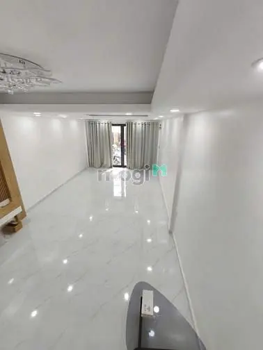 💯Full Nội Thất💥Nhà Mới Đẹp Đường 8M - 4X16M 3Pn Đối Diện Phố Ẩm Thực