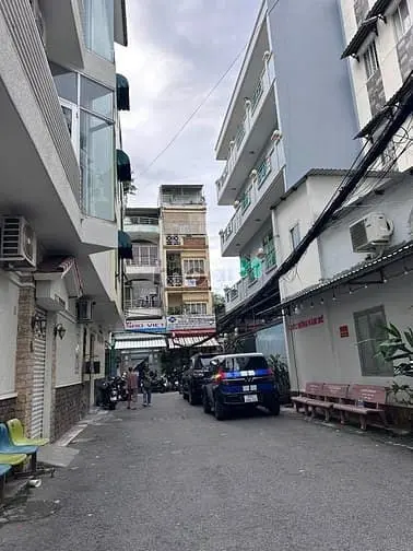 Nhà [Trần Đình Xu-Quận 1], Ngay Bộ Công An, Dòng Tiền 20 Triệu/Tháng