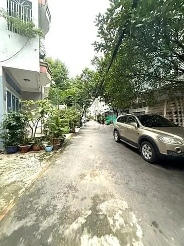 Bán Nhà Hẻm 3M Sát Hxt Phan Văn Trị, P.10, 4 X 10, 4 Tầng, 5Pn Giá 5.6