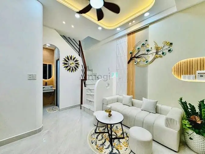 Nhà Phan Văn Trị Bình Thạnh 2 Tầng- Dt 30M2 Giá 4.95 Tỷ.