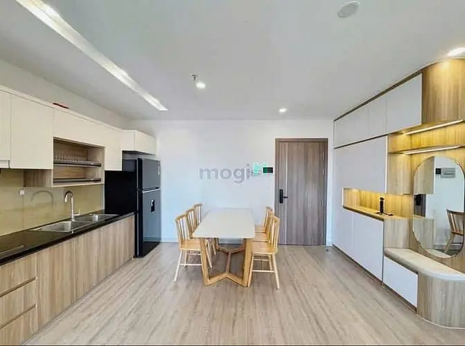 Căn Hộ Tách Bếp 1Pn Rộng 60M2 Ngay Sân Bay - Cửu Long - Trường Sơn
