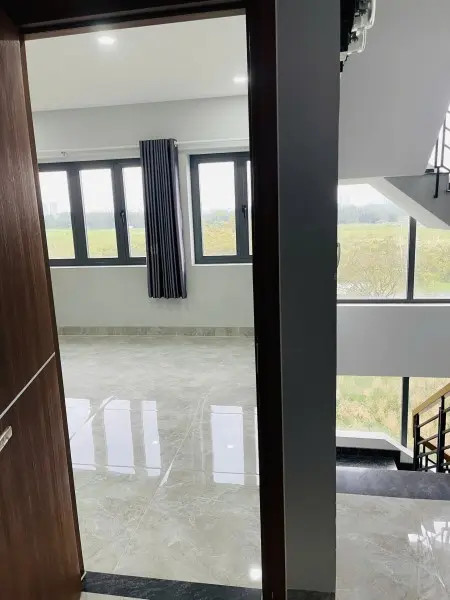 Phòng Thoáng Mát Như Hình, Đang Trống, Vào Ở Ngay