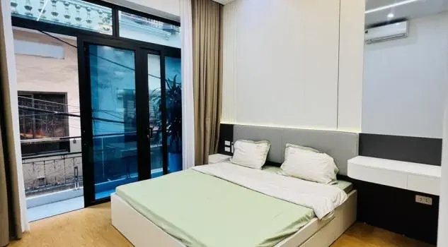 Siêu Víp – Ô Tô Vào Nhà, Hoàng Văn Thái, 2 Thoáng, 42M2, 5 Tầng, Mt 4M, 15.9 Tỷ.