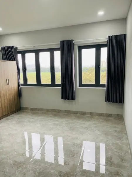 Phòng Thoáng Mát Như Hình, Đang Trống, Vào Ở Ngay