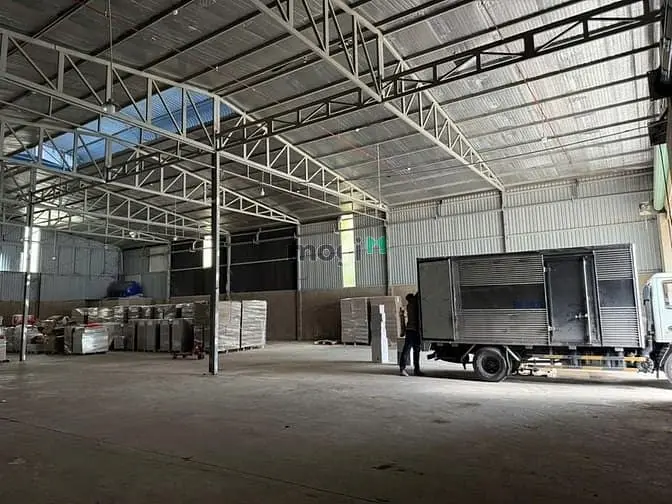 Cho Thuê Xưởng 1/ Hà Huy Giáp Q12 Ngay Chợ Đường.tổng 1000Mv Giá 50Tr