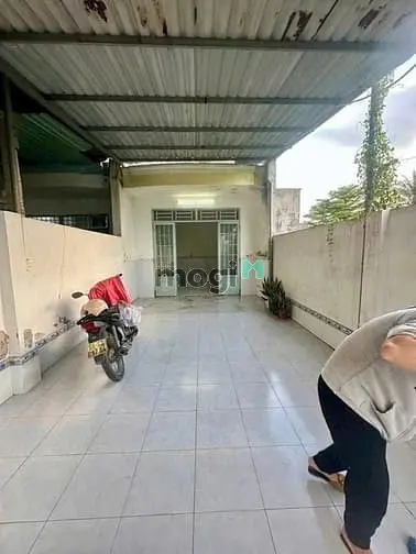 Cho Thuê Nhà Tx 52. Quận12 _Dt: 4 X 20M Trệt Lững 2Pn,1Wc Giá 5Tr