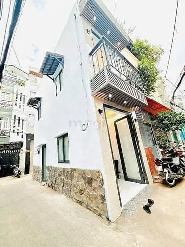 Nhà Nhỏ Gần Cầu Chữ Y, Phường 2, Quận 8. Sổ Hồng Riêng. Hẻm Lớn.