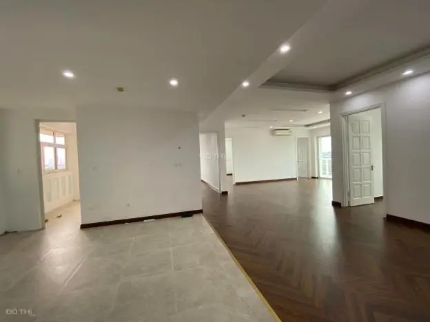 Bán Căn Hộ 4 Phòng Ngủ Tại Tòa Nhà E1 Ciputra, Hà Nội