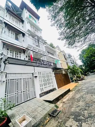 Bán Nhà 5 Tầng Chdv 15P (7X15) 32/3 Phạm Huy Thông P7 Gò Vấp