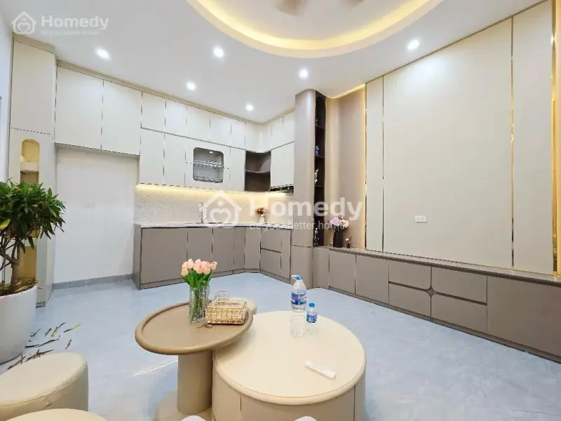 🏠 Nhà Dân Xây 5 Tầng Chắc Chắn – Lô Góc 3 Mặt Thoáng Cực Sáng & Đẹp Thuộc Linh Quang, Đống Đa