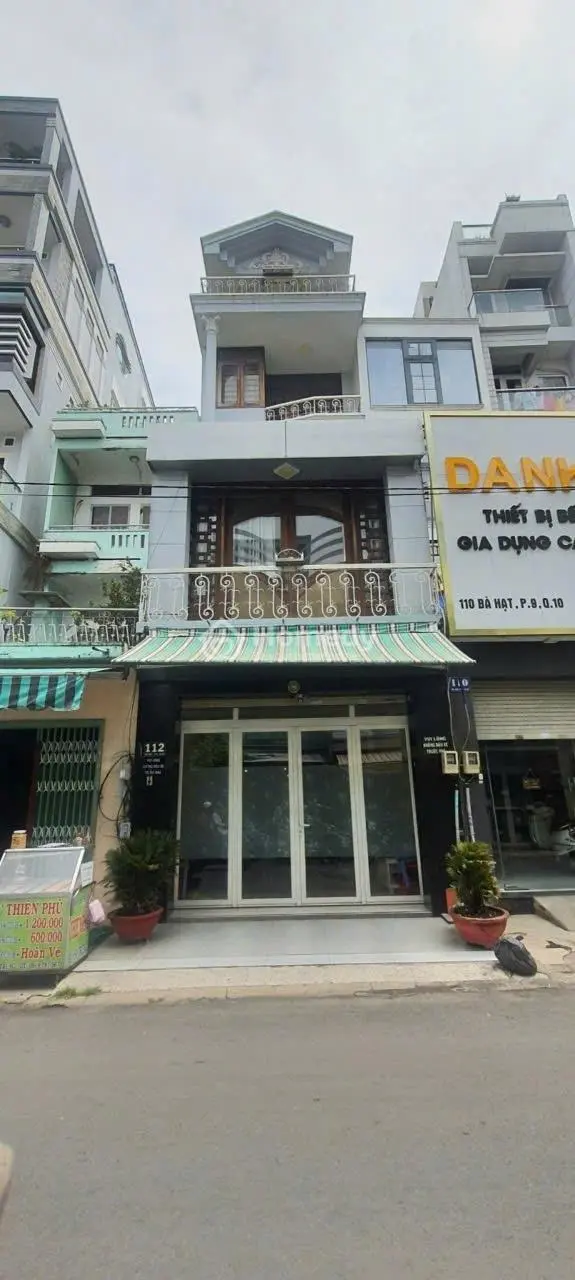 Mặt Tiền Bà Hạt – Quận 10: Nhà 4 Lầu – Lô Dài 20M – Giá 24 Tỷ!