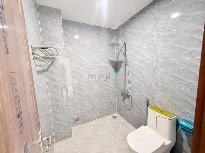 Tôi Chính Chủ Cần Bán Căn Nhà 3 Lầu Mới Xây.dt Sử Dụng 240M Giá 3Ty550