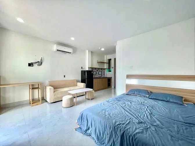 Căn Hộ 1Pn Tách Bếp, Ban Công Gần . Hoàng Sa Trường Sa , Nhà Mới Xây