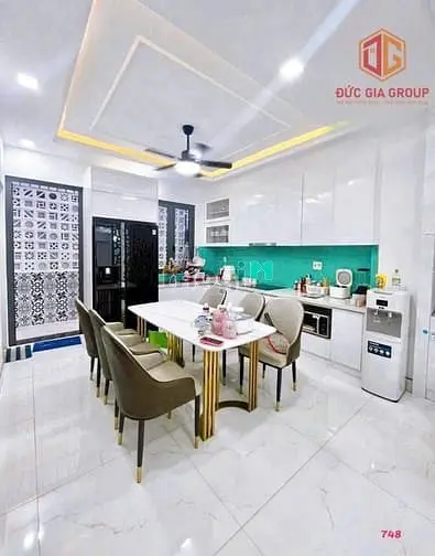 Bán Nhà Mặt Tiền Đường Lý Văn Sâm 1 Trệt 2 Lầu Sổ Hồng 95M2 Giá 8.6 Tỷ