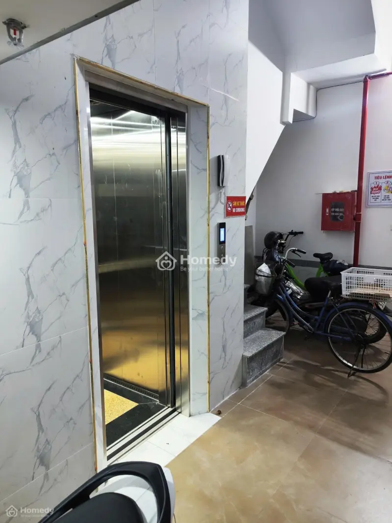 Bán Ccmn Hoàng Cầu 45M, Lô Góc, Mt 6M, 30M Ra Phố, 6T Thang Máy, 10Pkk, Dt Cực Cao, 10.5 Tỷ