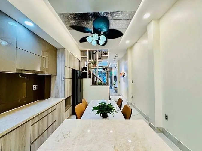 Tân Bình- Nhà Mới 100/100 Đẹp Nội Thất Cao Cấp- Thang Máy