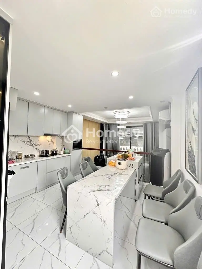 Bán Nhà Hồ Tây 7 Tầng Thang Máy - Vài Bước Ra Hồ - Ngõ Thông Thoáng