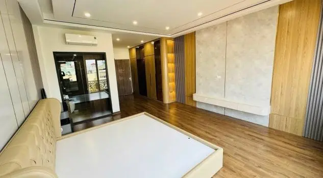 1 Nhà Ra Mặt Phố Kim Giang, 7 Tầng Thang Máy, Ô Tô Tránh, Kd, 32M2, 9.5 Tỷ.