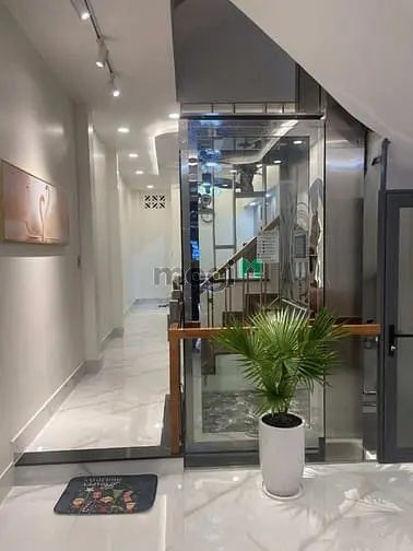 Tân Bình- Nhà Mới 100/100 Đẹp Nội Thất Cao Cấp- Thang Máy