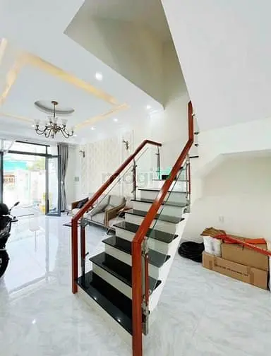 Khu Vip Quan Chức - Ô Tô Vào Nhà - Kết Cấu Btct Kiên Cố - Ngang 5M