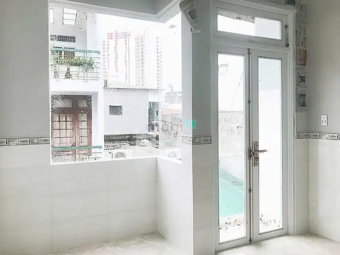 Bán Nhà 5 Tầng Btct Ngay Hàng Xanh – Đinh Bộ Lĩnh, Dtsd 220M2, 7.5 Tỷ