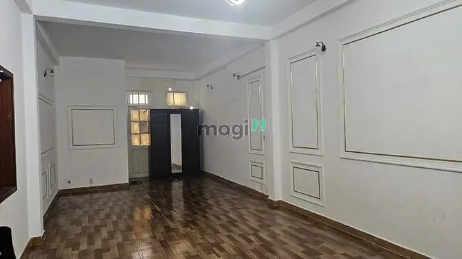 Nguyên Căn 1 Trệt 2 Lầu Đường Quốc Hương, Thảo Điền - Giá Thuê 38Tr/Th