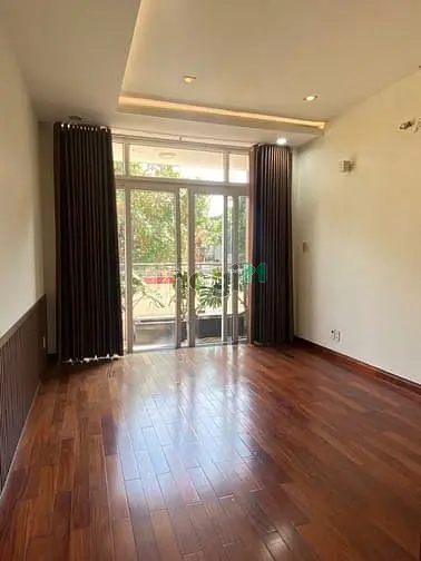 Cho Thuê Gấp Nhà 4 Tầng Đường Cao Thắng, Q3 Thông Số Vàng Ngang 6X20M