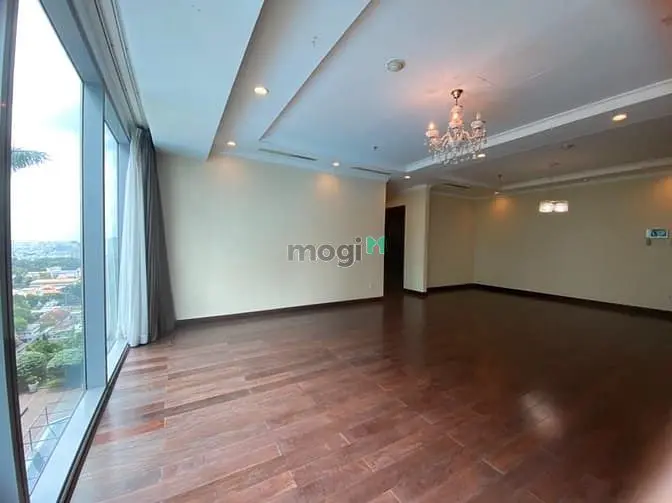 Bán Gấp Căn Hộ Vincom Center Đồng Khởi 235M2 View Landmark 81