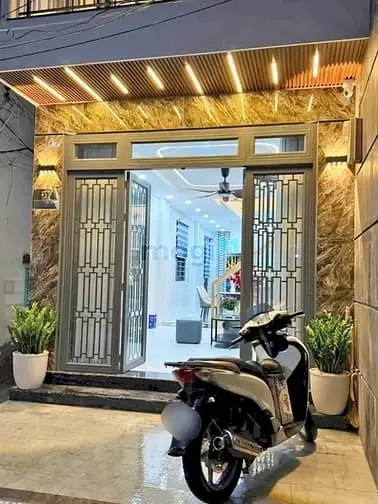 Hàng Hiếm - Nhà Đẹp 1 Lầu Mặt Tiền Kinh Doanh Chợ Tân Quy, Quận 7