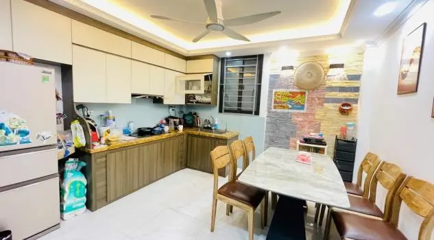 Bán Gấp Nhà Bằng Liệt, 20M Ô Tô Tránh, 2 Thoáng, Nhà Đẹp, 43M2, 5T, Mt 4M, 10.1 Tỷ.