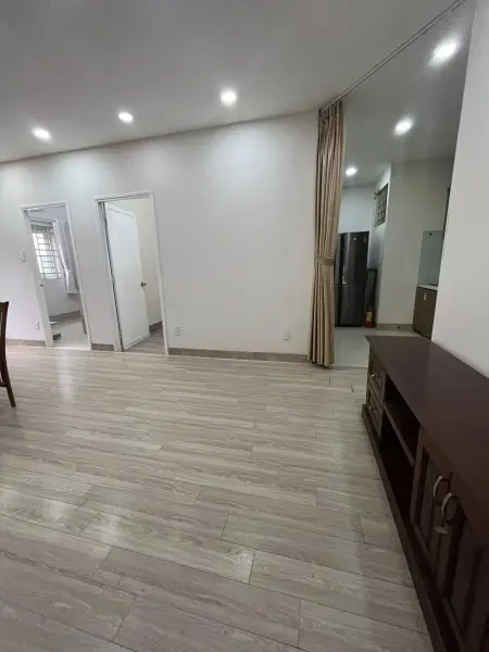 Căn Hộ Trương Quyền, Quận 3: 2P Ngủ, Nội Thất, 80M2, 11Tr/Th
