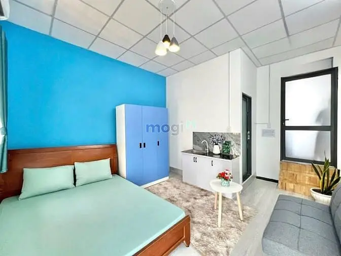 Phòng Đẹp Ban Công Thoáng, An Ninh Ngay Ngã Tư Hàng Xanh