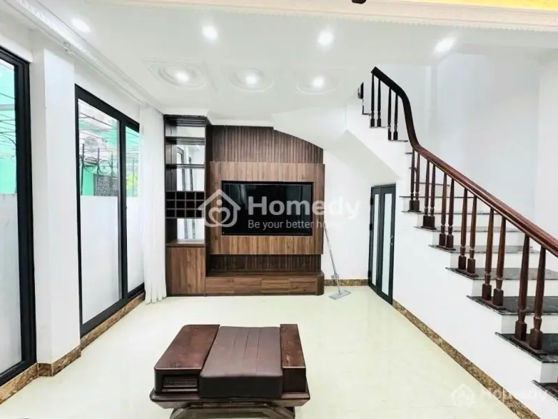 Vip Lạc Trung/Lô Góc/Full Nội Thất Xịn/Ô Tô Tránh Trước Nhà