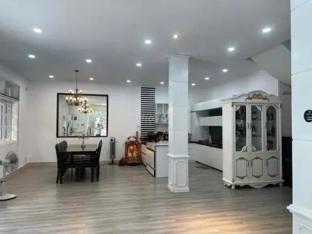 Biệt Thự Hẻm Xe Hơi Lê Văn Sỹ Quận 3, Dt 7X16M, Trung Tâm Quận 3