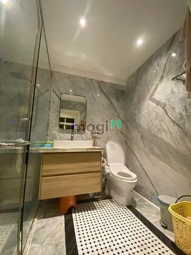 Bán Gấp Căn Hộ Vinhomes Center Đồng Khởi, Sân Vườn Và Hồ Bơi Riêng