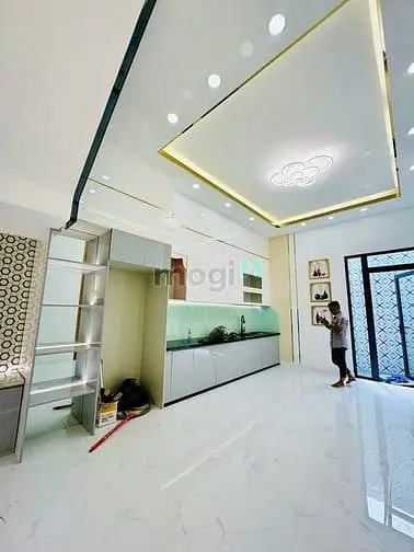 Nhà Nguyễn Thị Thập - 1 Căn Ra Mặt Tiền - Xe Hơi Vào Nhà